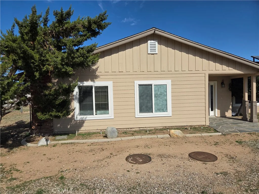 18245 Lancaster, Lancaster, California 93536 home-pic-0